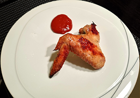 Hühnerflügel in Austernsoße mariniert