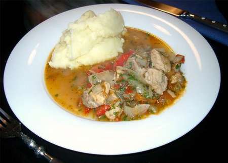 Schweinefleisch in Paprikasauce