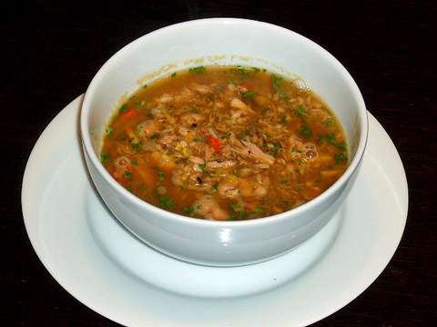 Thunfisch in Ingwer Brühe